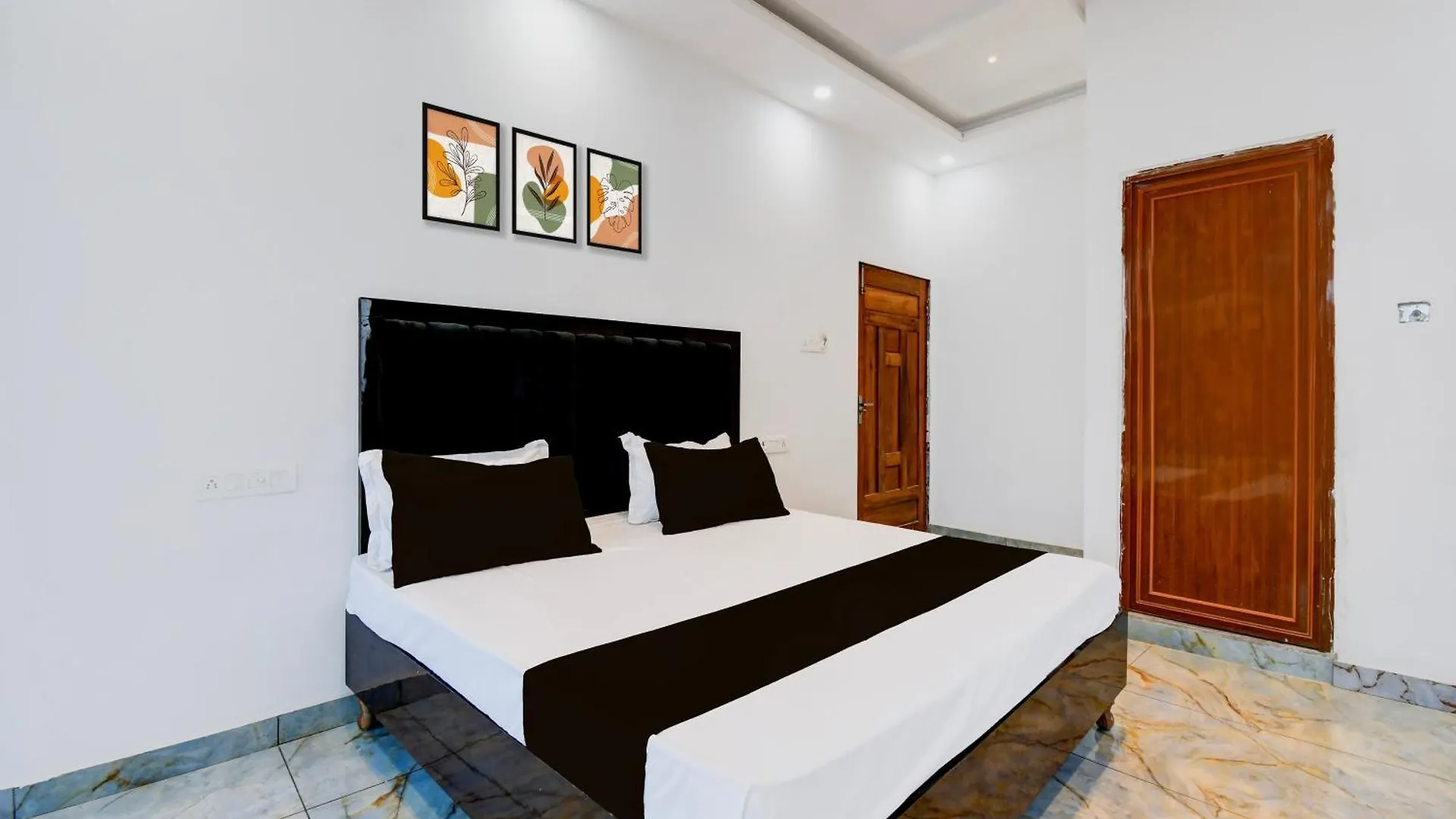 Hotel O Aanandkanan Benares